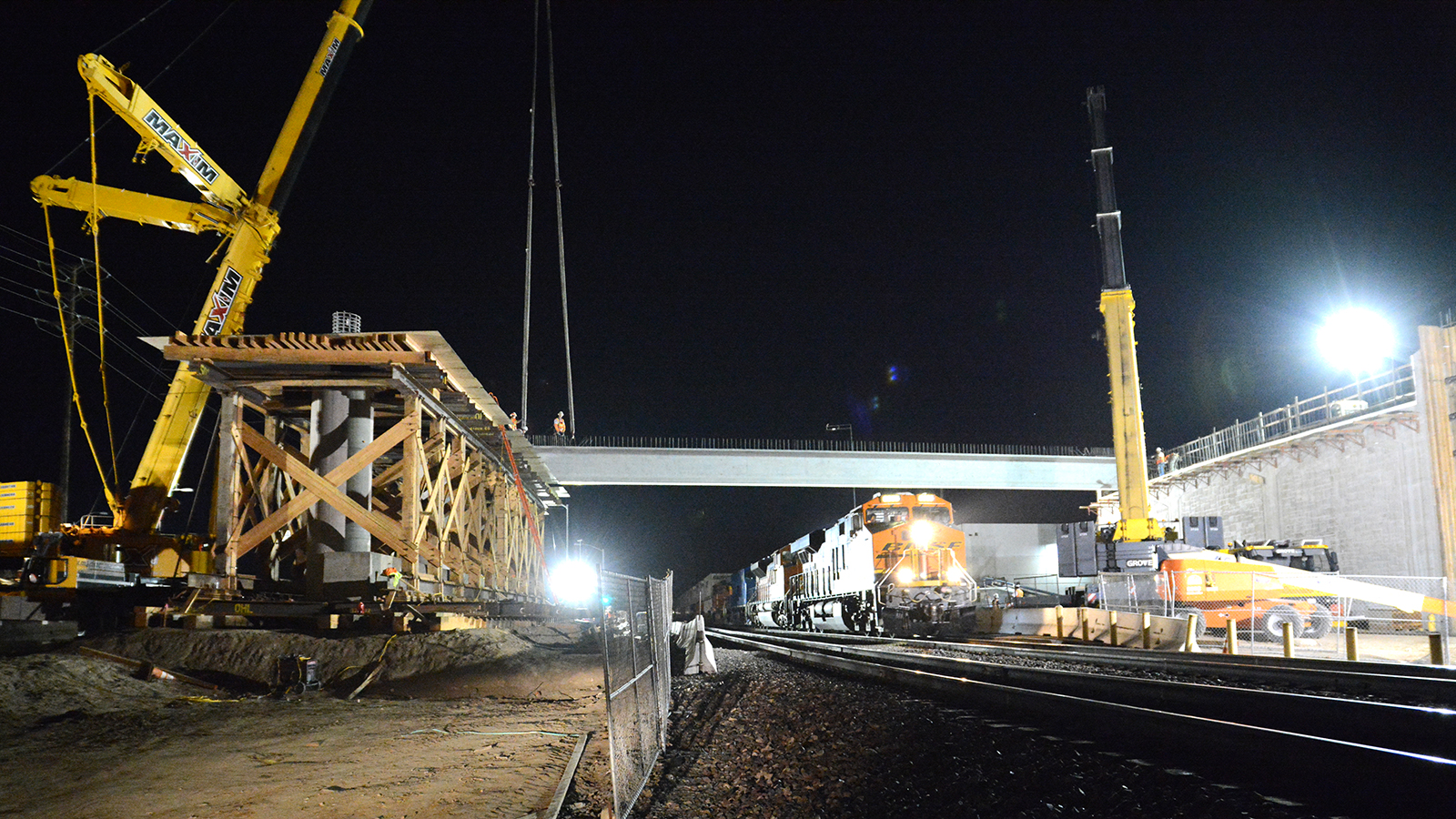 Lakeview Avenue Girder Placement
